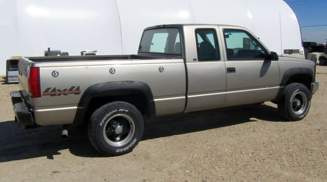 Image of Chevrolet 1500 equipment image 2