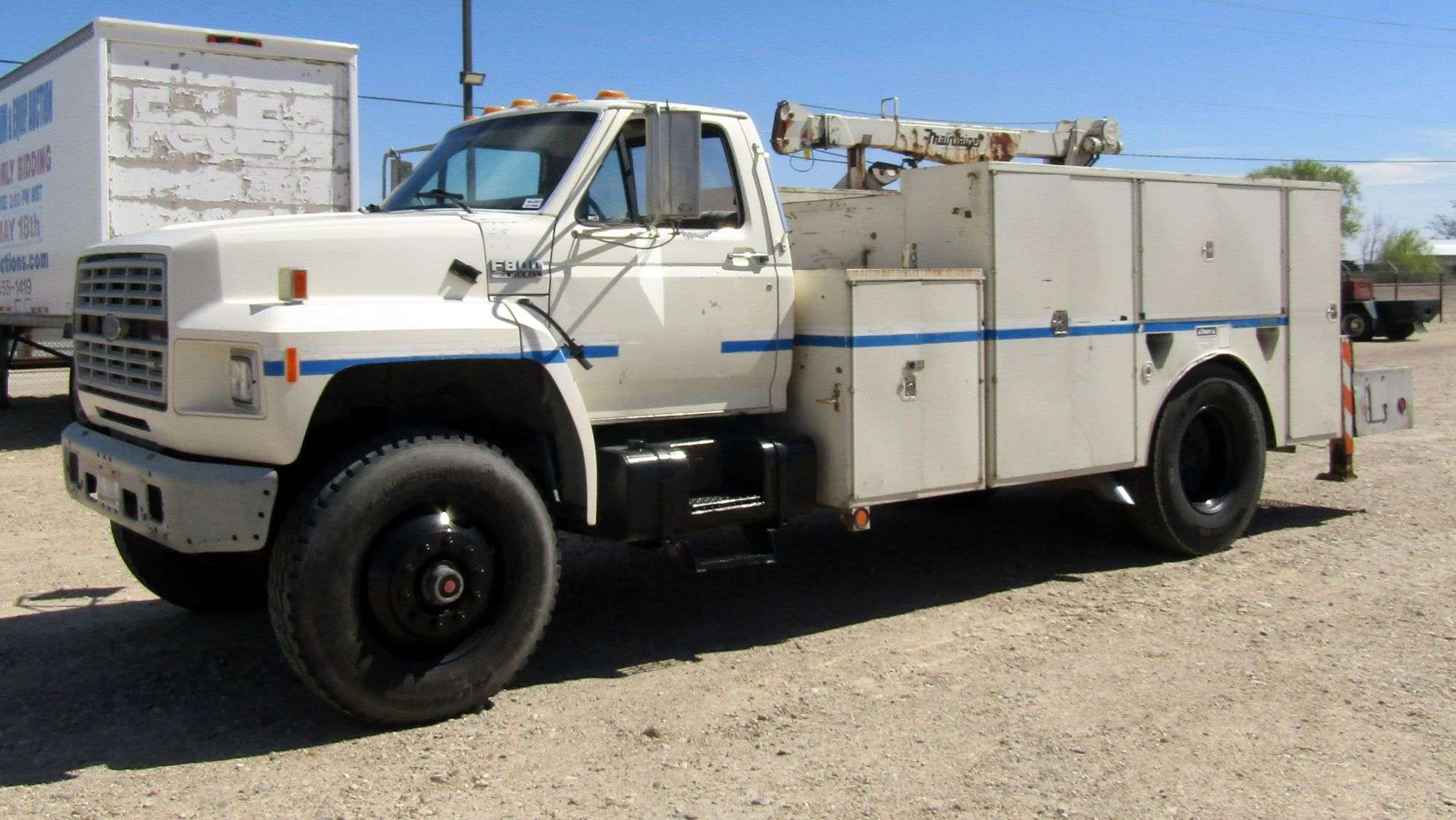 1991 Ford F-800 Equipment Image0