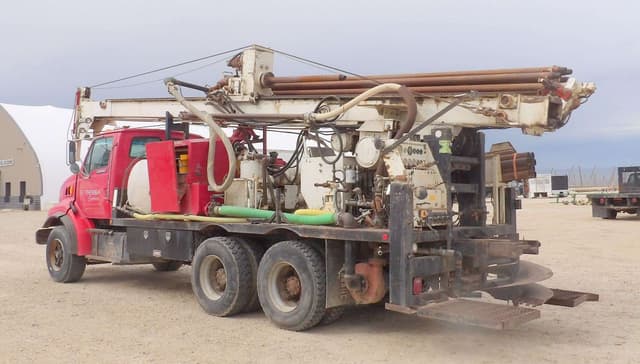 Image of Ford Louisville equipment image 3