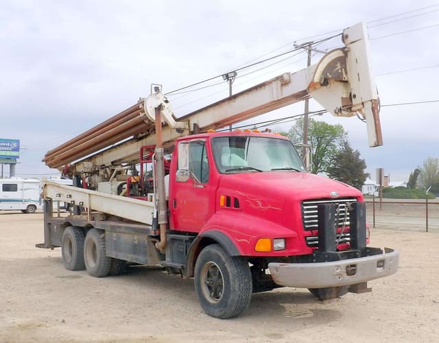 Image of Ford Louisville equipment image 1