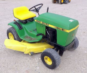Main image John Deere 111