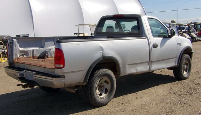 Image of Ford F-150 equipment image 3