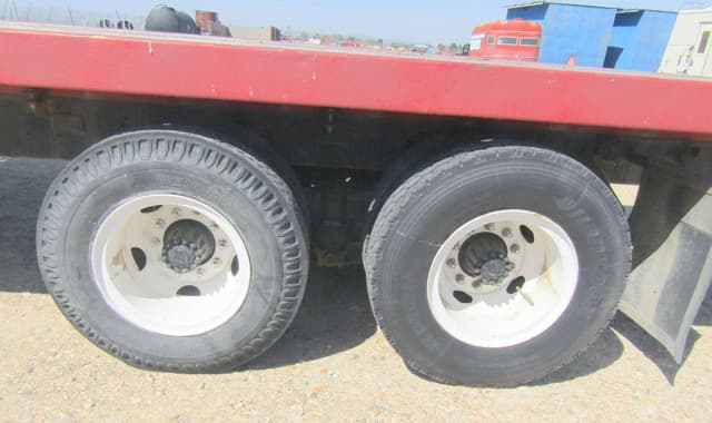 Image of Ford 9000 equipment image 4
