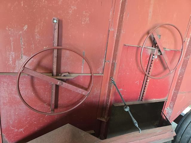 Image of M&W 300B equipment image 4
