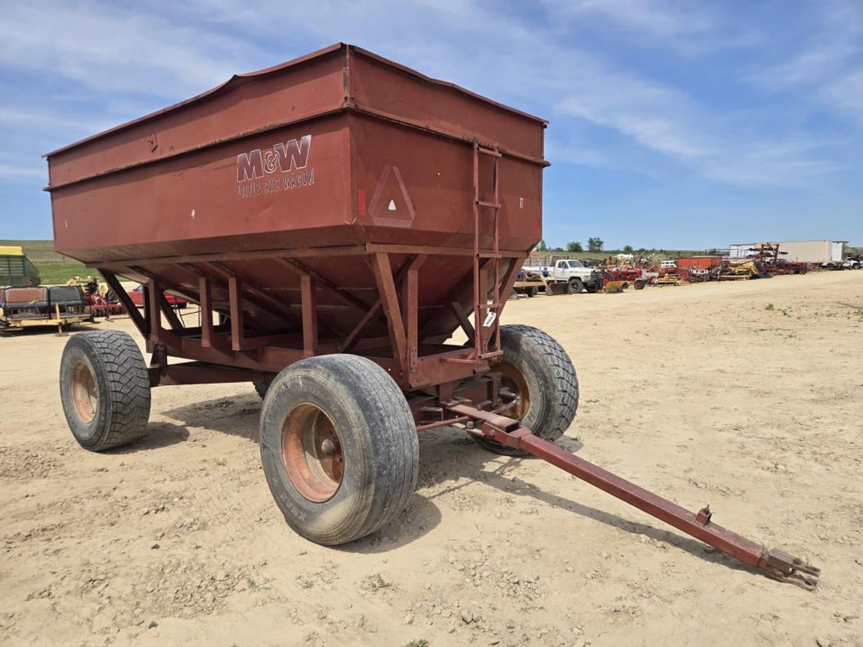 M&W 300B Equipment Image0