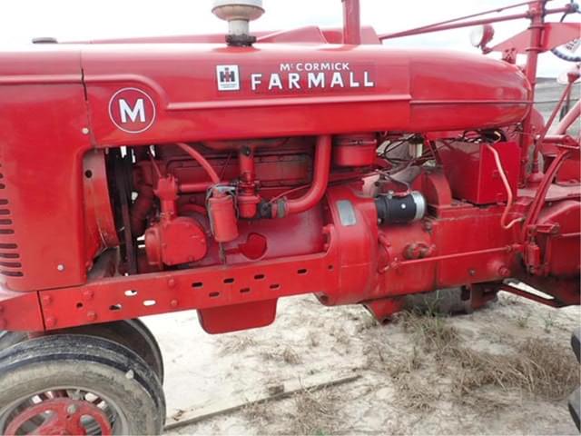 Image of Farmall M equipment image 4