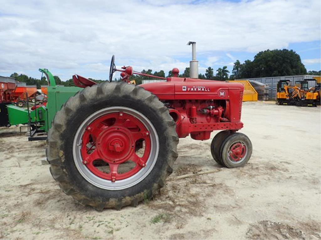 Image of Farmall M Primary image