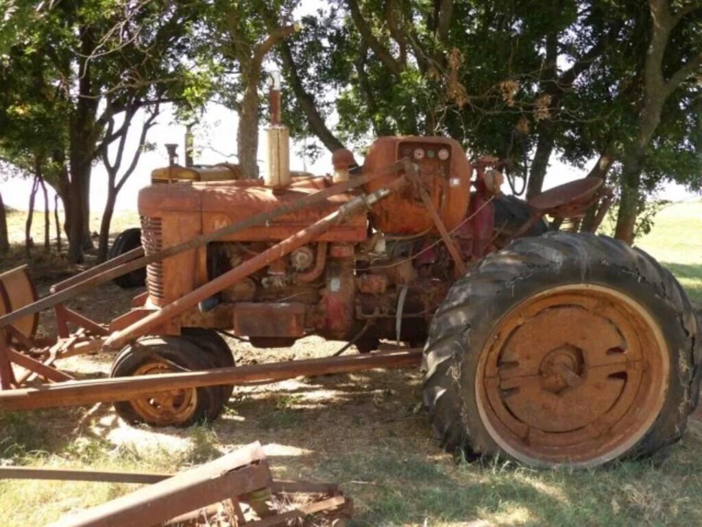 Image of Farmall M Primary image
