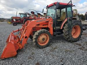 Kubota M6800 Image
