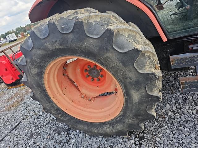 Image of Kubota M6800 equipment image 4