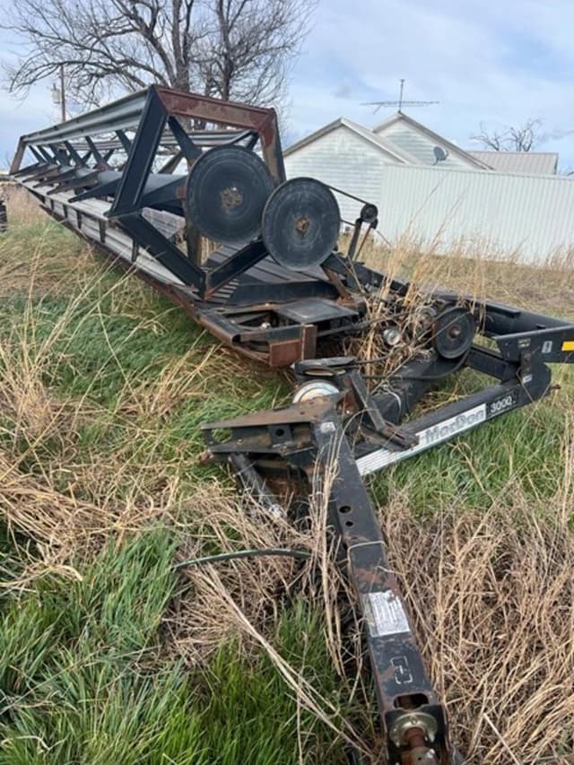 Image of MacDon 3000 equipment image 3