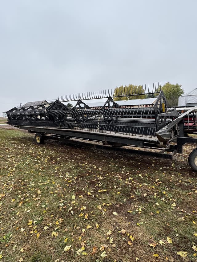 Image of MacDon 974 equipment image 1