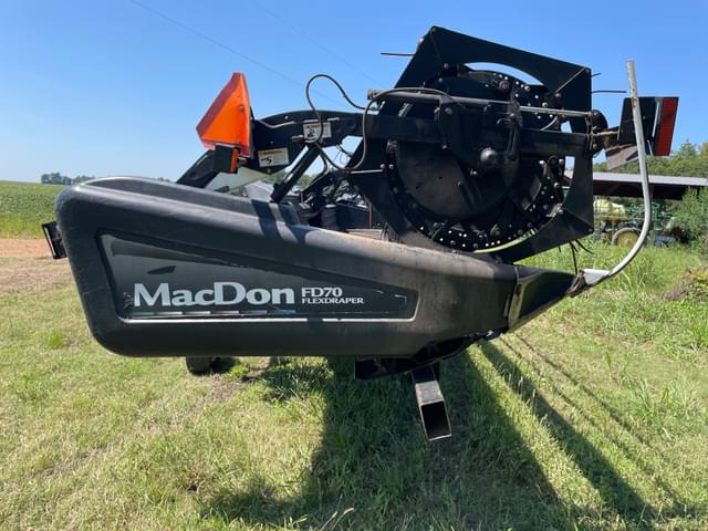 Image of MacDon FD70 equipment image 1