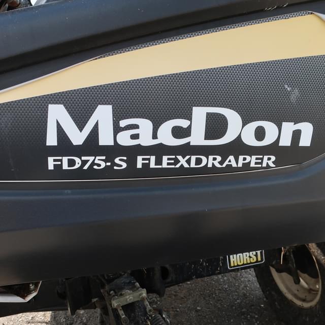 Image of MacDon FD75S equipment image 4