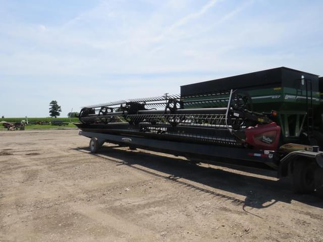 Image of MacDon FD75S equipment image 1