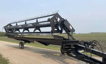 Main image MacDon 3000