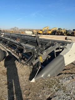 Main image Gleaner 9250