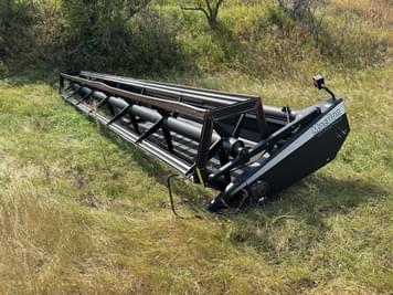 Main image MacDon 962