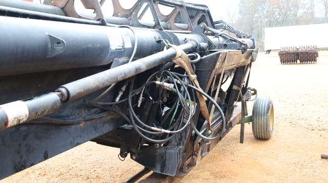 Image of MacDon 972 equipment image 2