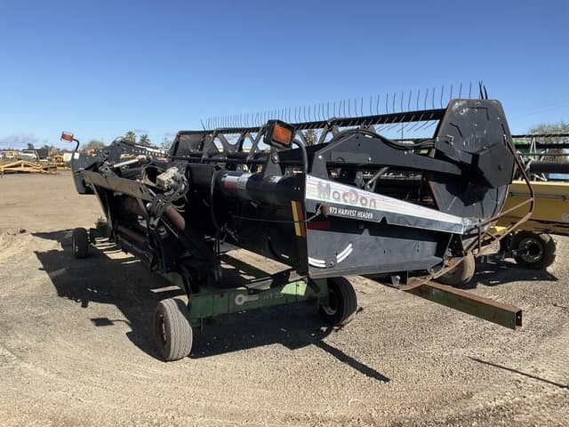 Image of MacDon 973 equipment image 3