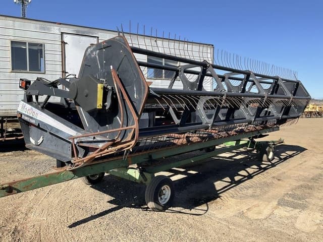 Image of MacDon 973 equipment image 2