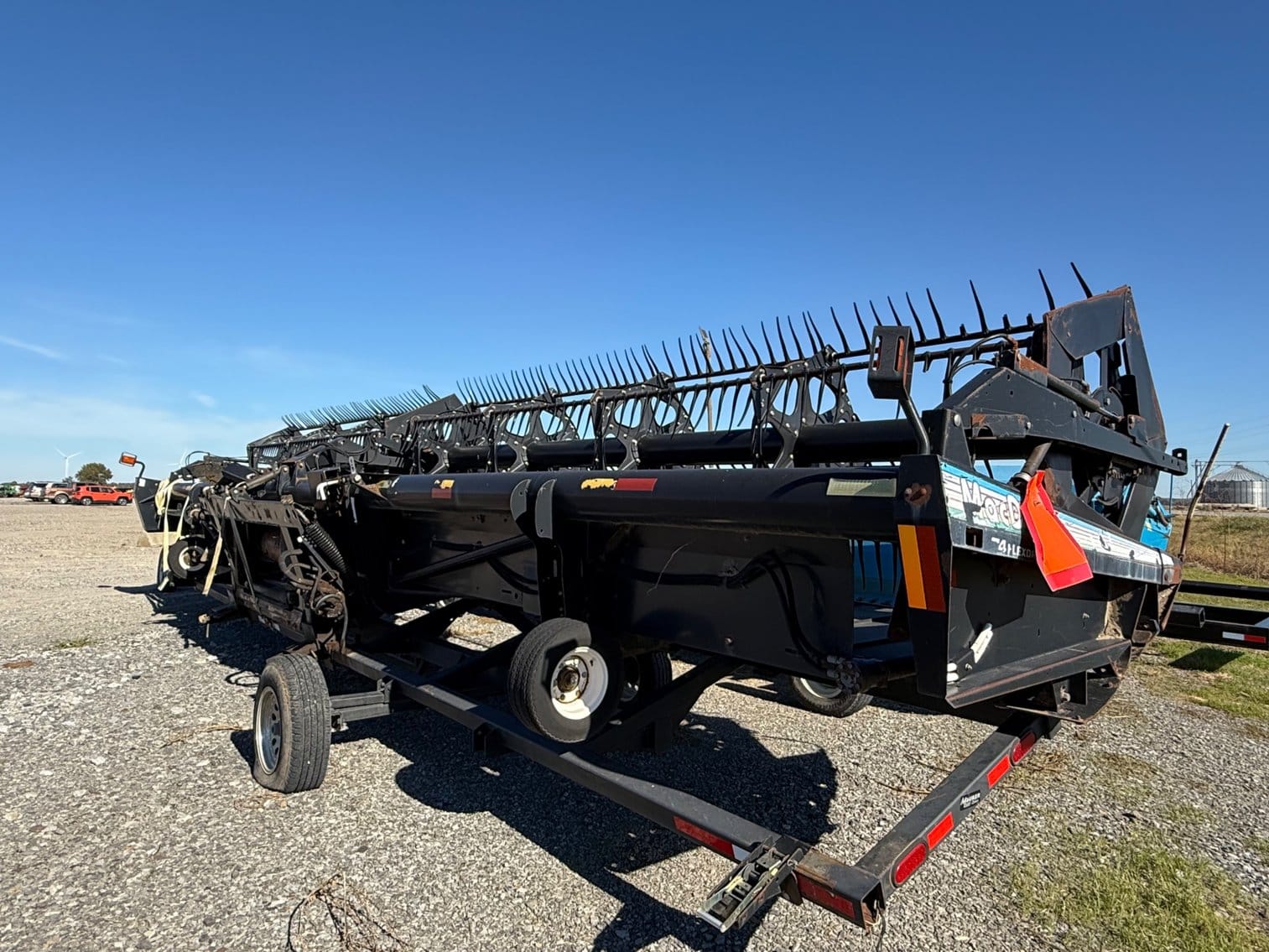 MacDon 974 Equipment Image0