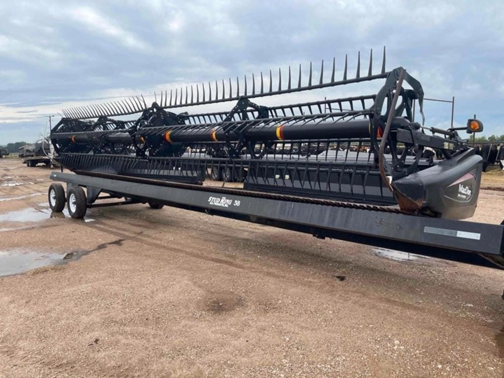 Main image MacDon D65-D