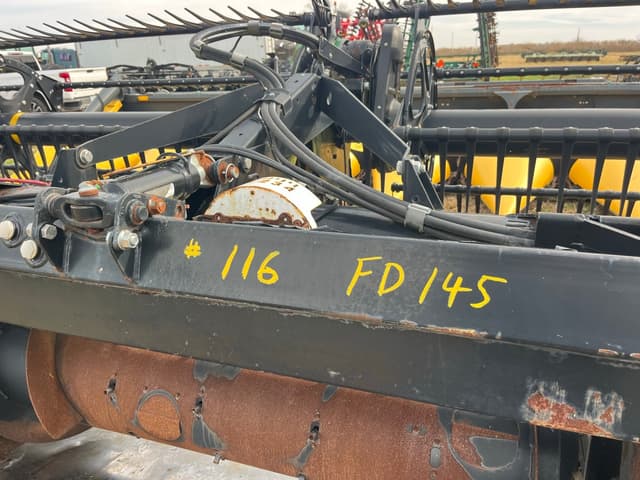 Image of MacDon FD145 equipment image 4