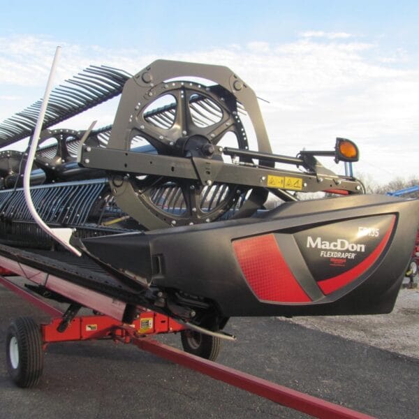 MacDon FD135 Equipment Image0