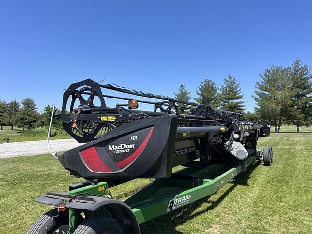 Image of MacDon FD140 equipment image 1