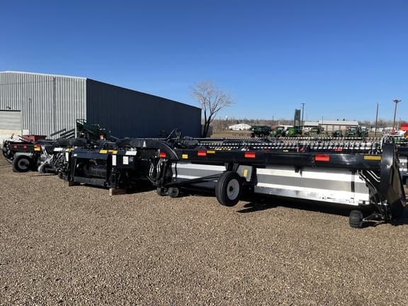 Image of MacDon FD250 equipment image 2