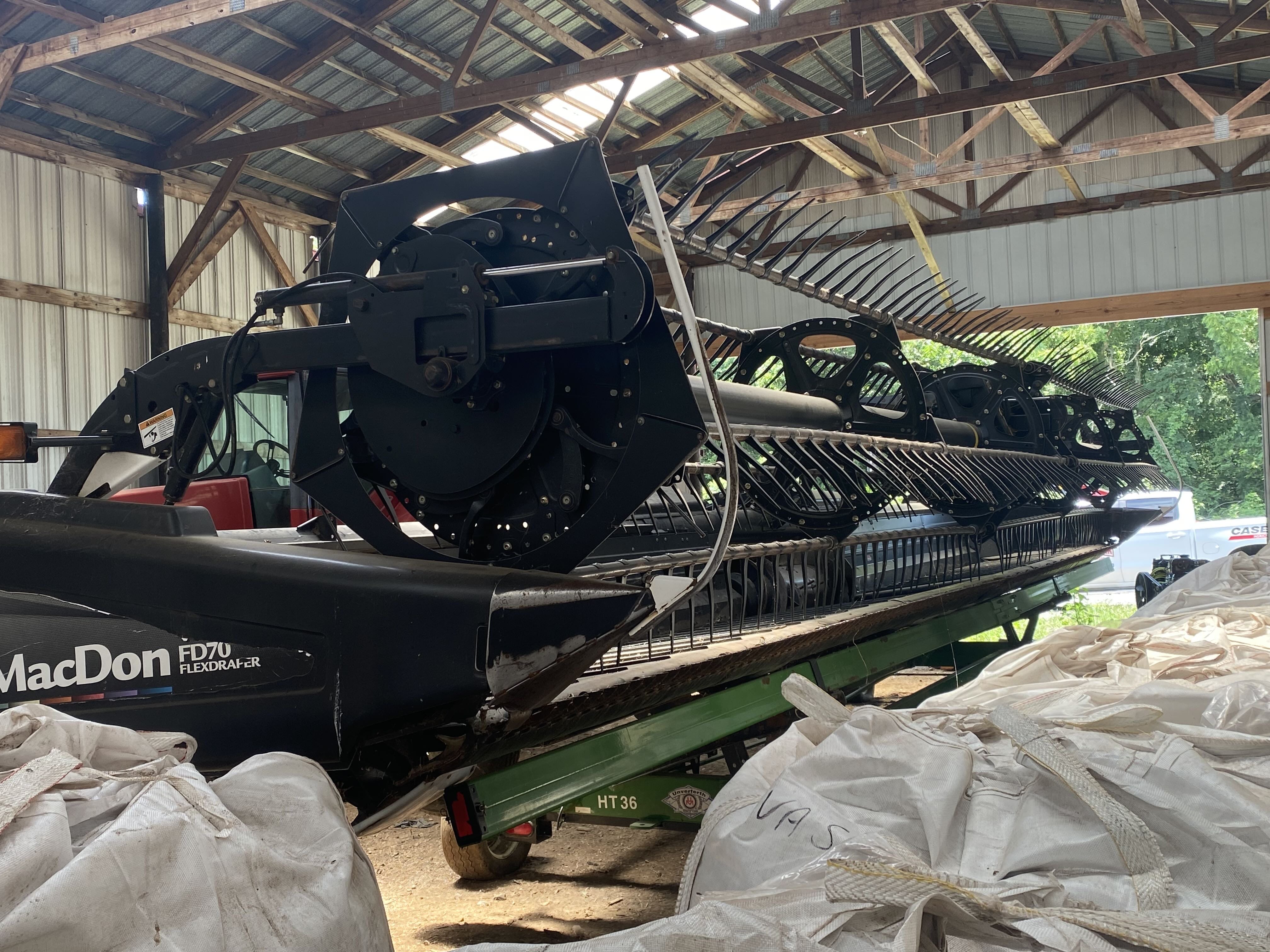 Main image MacDon FD70