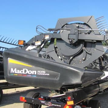Main image MacDon FD70