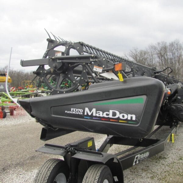 Main image MacDon FD70