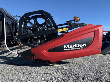Main image MacDon FD75D