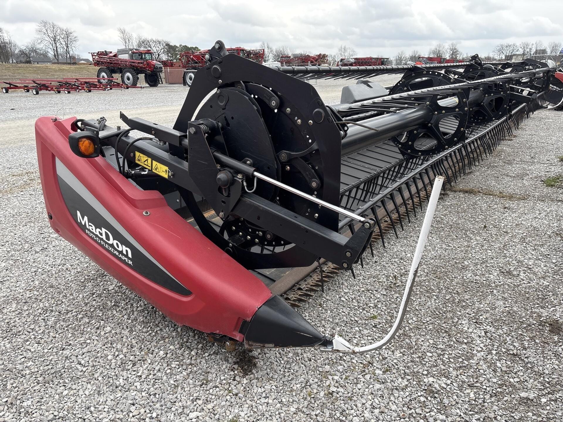 MacDon FD75D Equipment Image0