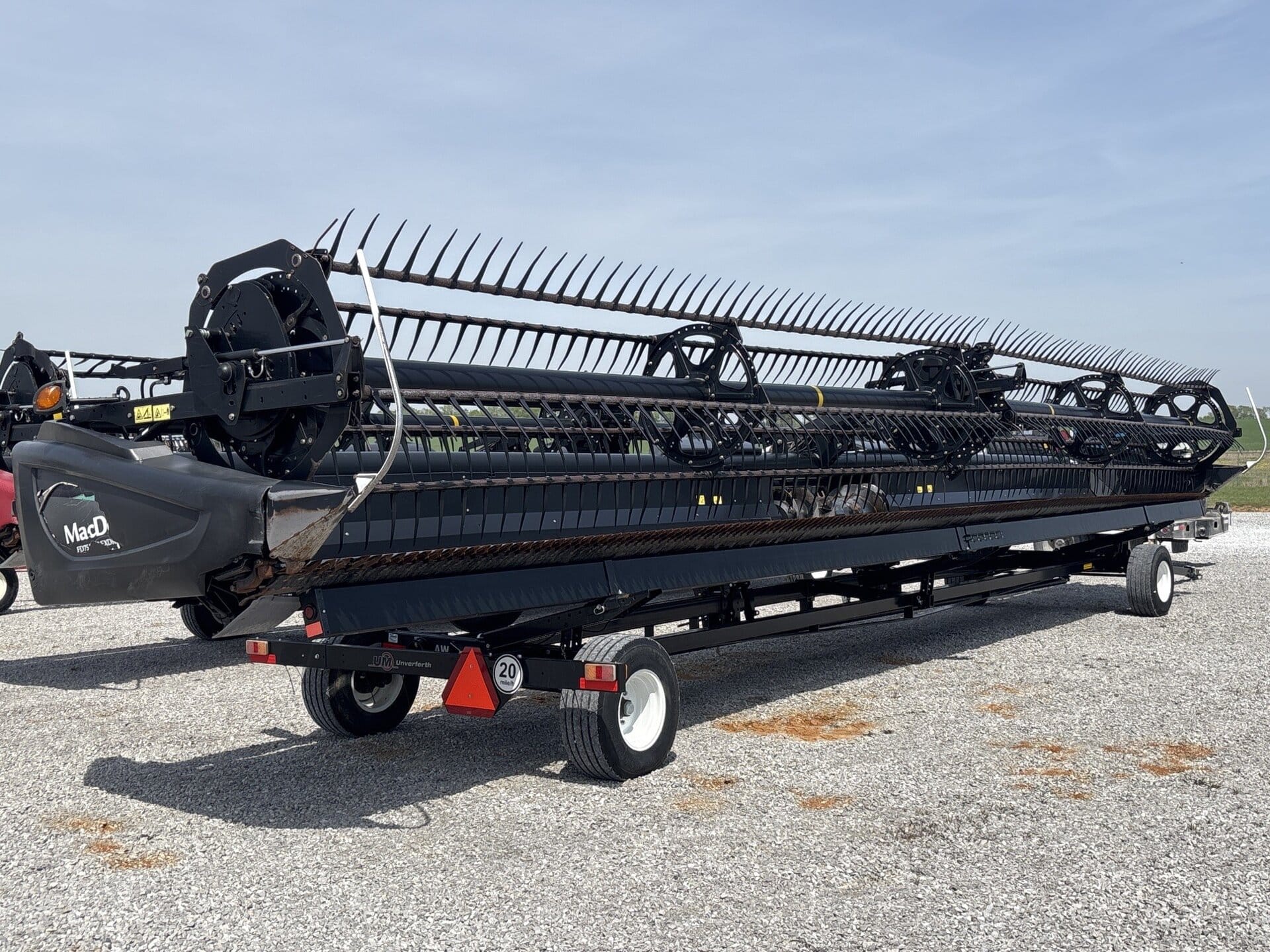 MacDon FD75D Equipment Image0