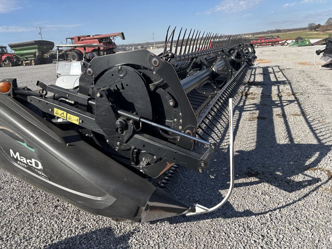 Image of MacDon FD75D Primary image