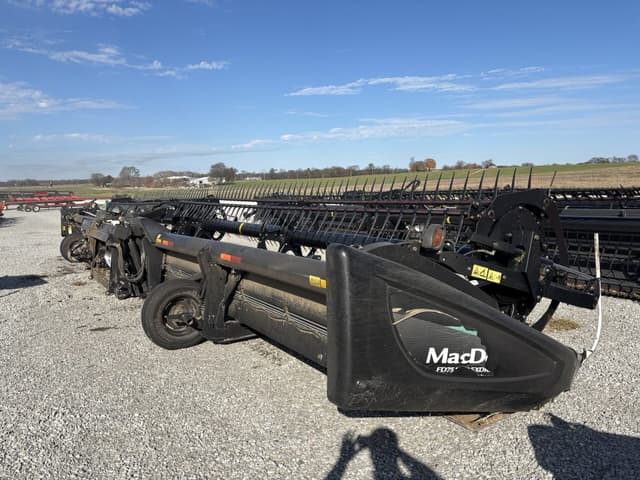 Image of MacDon FD75-45 equipment image 1