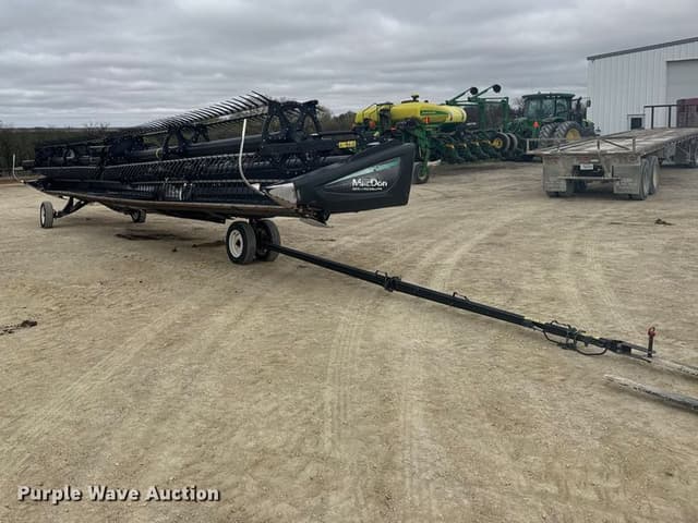 Image of MacDon FD75D equipment image 2