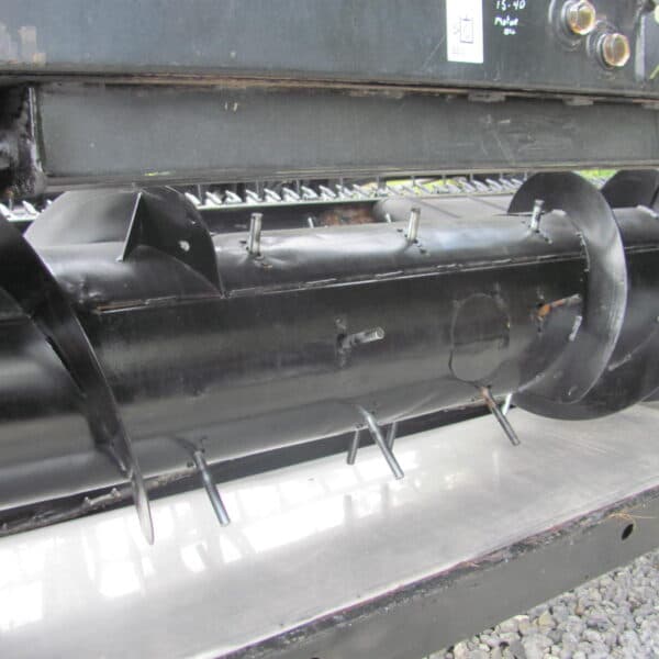 Image of MacDon FD75 equipment image 4