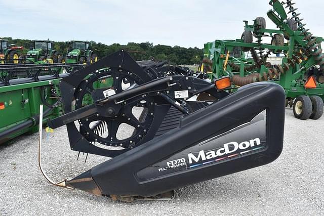 Image of MacDon FD70 equipment image 1