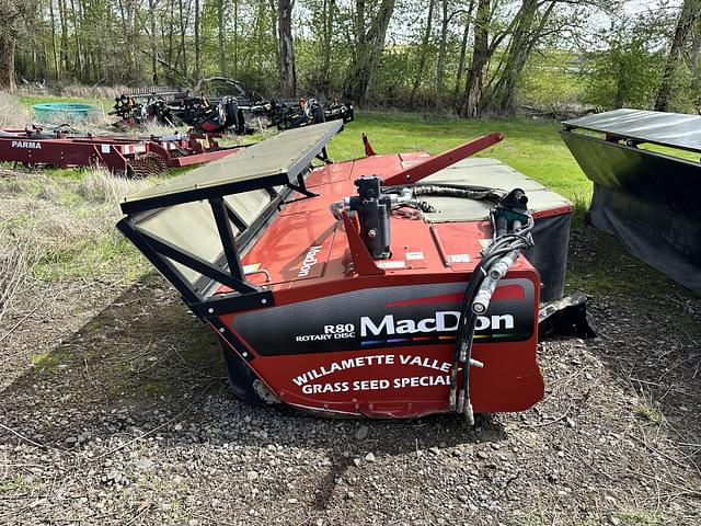 Image of MacDon R80 equipment image 2