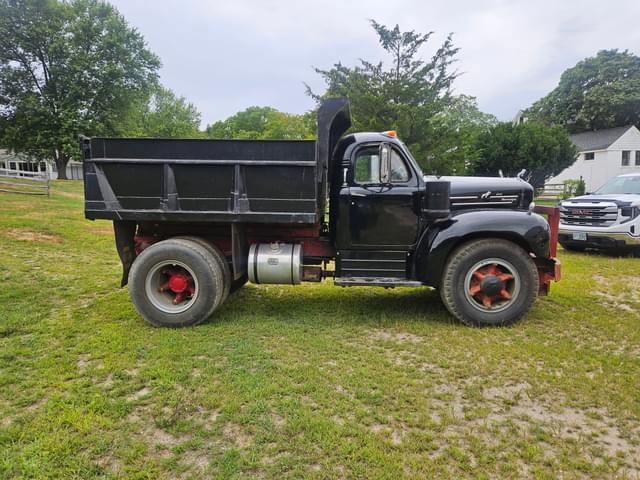 Image of Mack B-60 equipment image 3