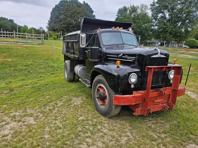 Image of Mack B-60 equipment image 1