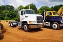 2001 Mack CH613 Image