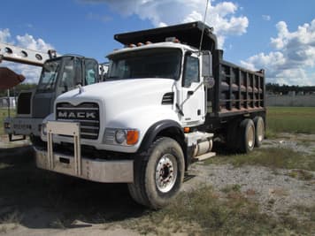 Main image Mack Granite