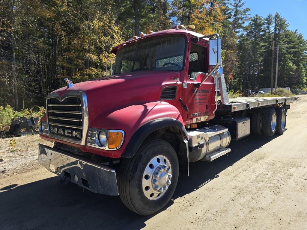 Mack CV713 Equipment Image0