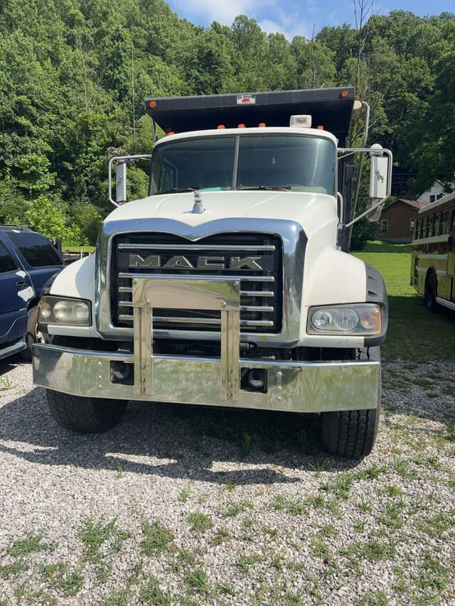 Image of Mack CTP713 equipment image 1