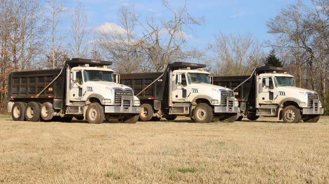 Image of Mack GU713 equipment image 2